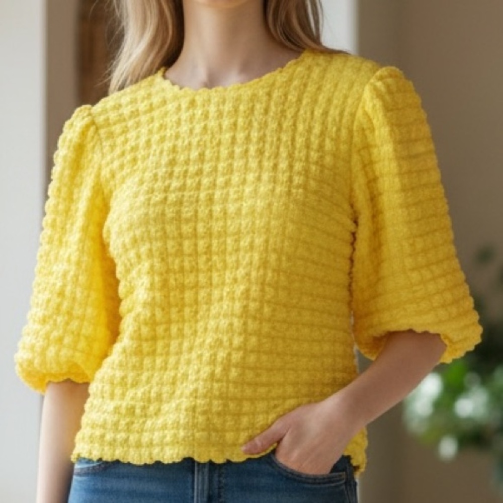 Merci Bubble Popcorn Blouse in Lemon Drop